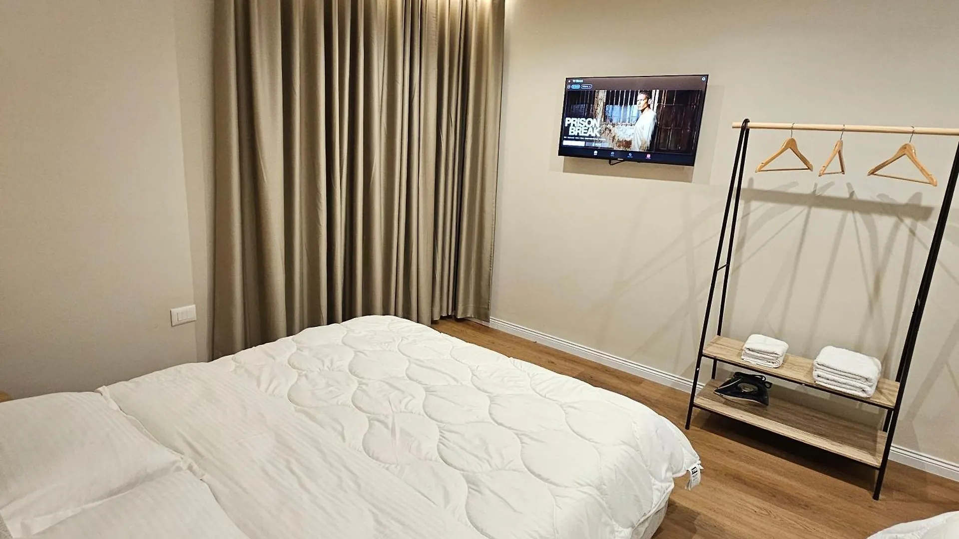 Tirana Center Piazza In Deluxe Apartment